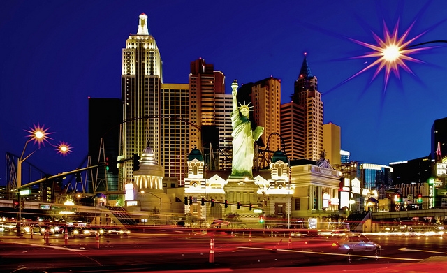 Czy warto kupić książkę o pokerze?